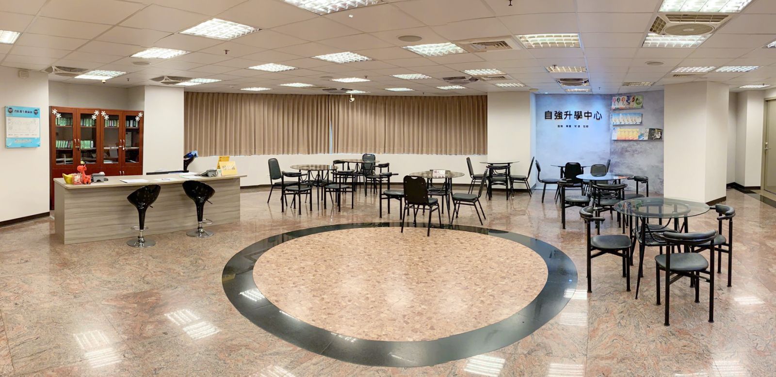 溫暖微光・迎賓大廳